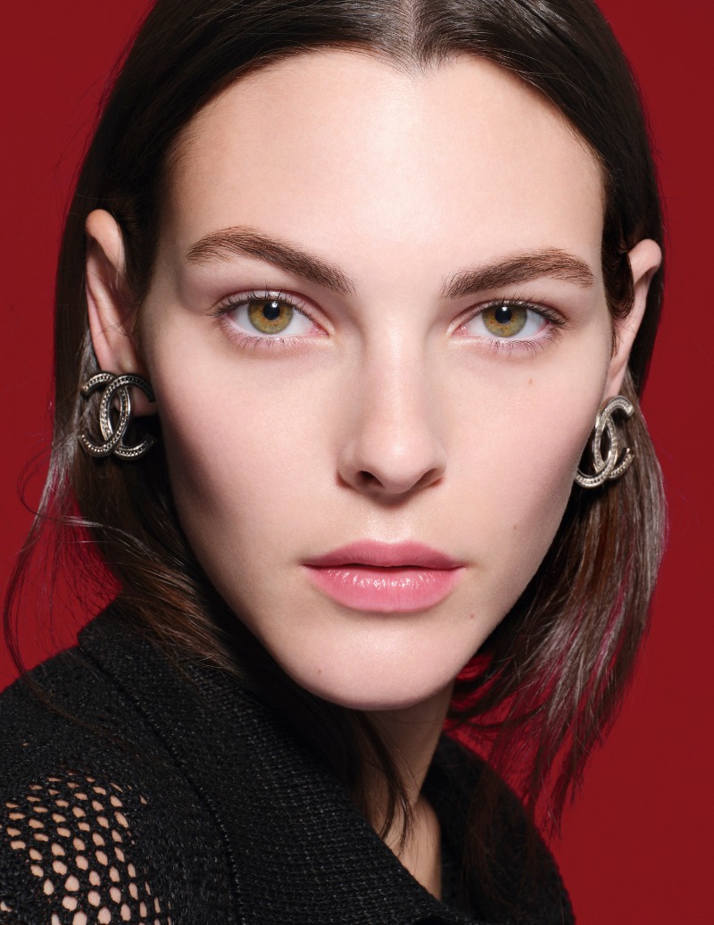 Chanel mejora su crema hidratante sin perder la camelia