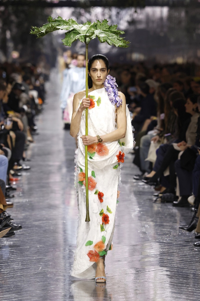 Anderson debuta su primera colección de Dior Alta Costura