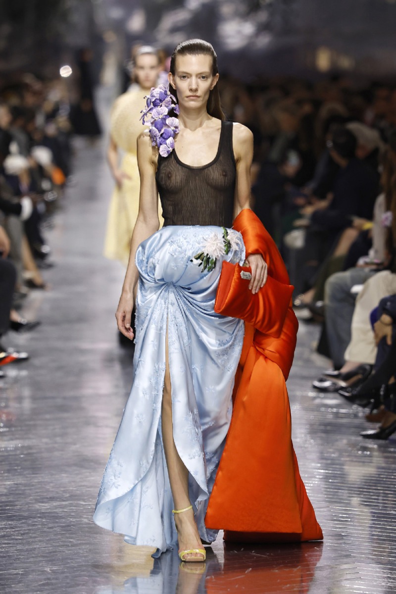 Anderson debuta su primera colección de Dior Alta Costura