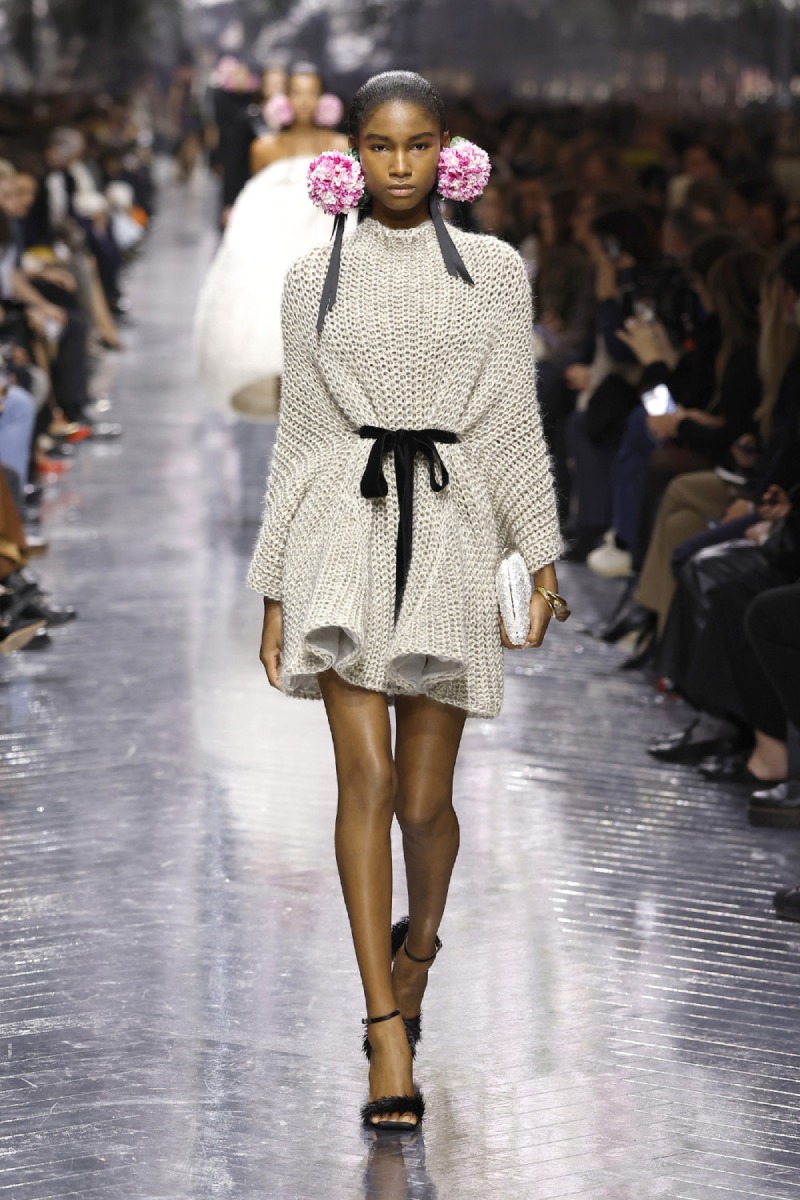 Anderson debuta su primera colección de Dior Alta Costura