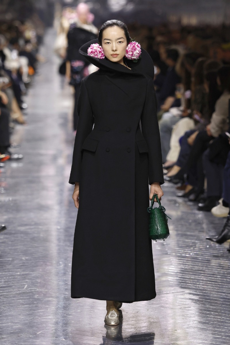 Anderson debuta su primera colección de Dior Alta Costura