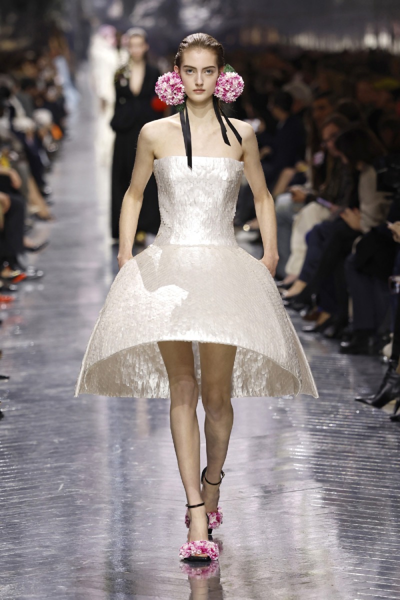 Anderson debuta su primera colección de Dior Alta Costura