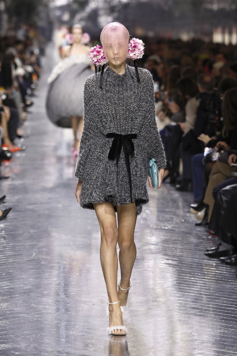 Anderson debuta su primera colección de Dior Alta Costura