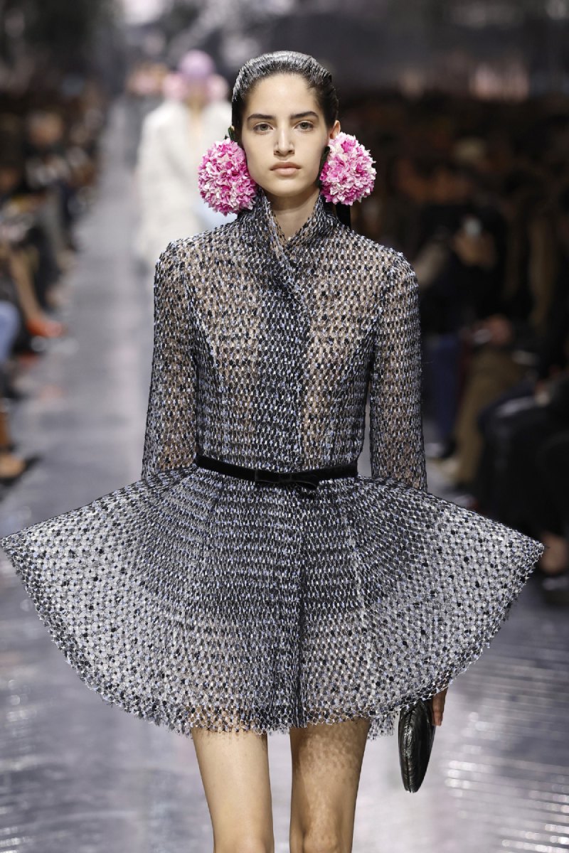 Anderson debuta su primera colección de Dior Alta Costura