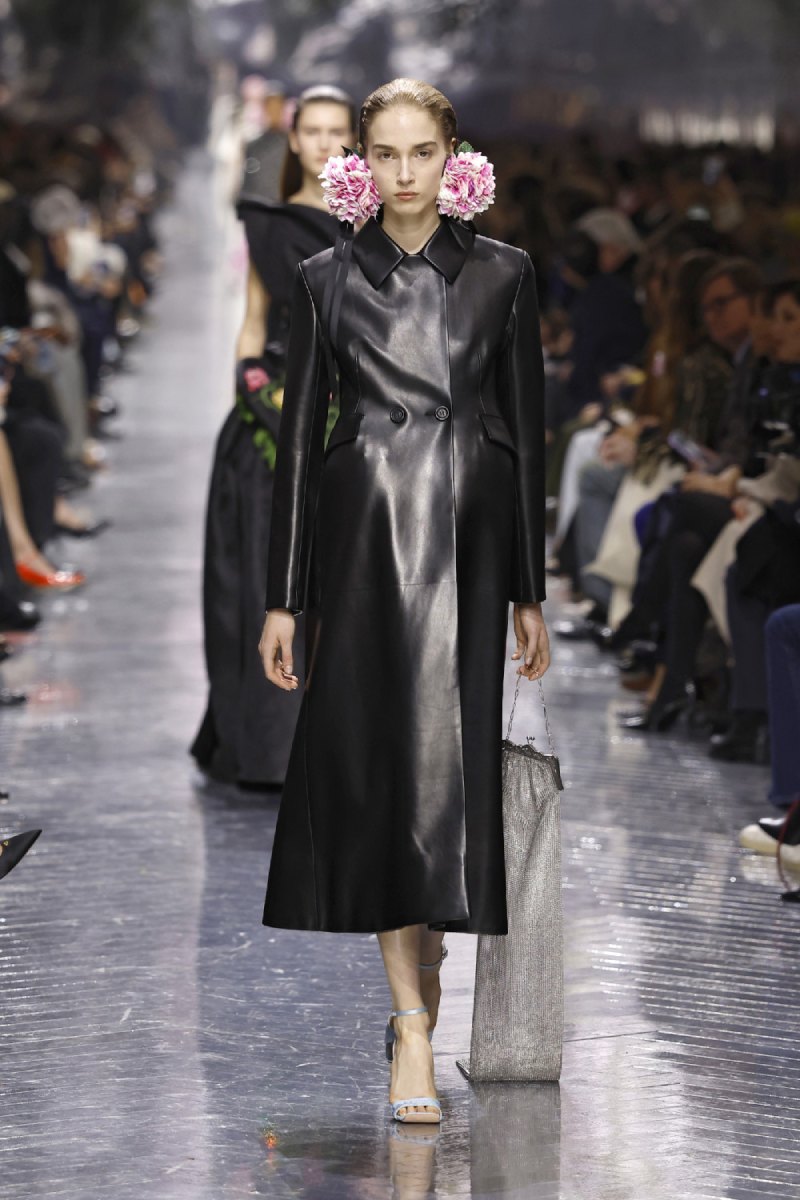 Anderson debuta su primera colección de Dior Alta Costura