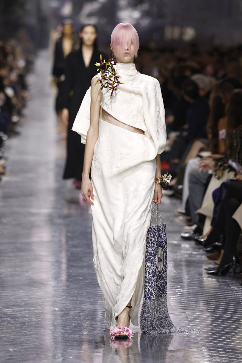 Anderson debuta su primera colección de Dior Alta Costura