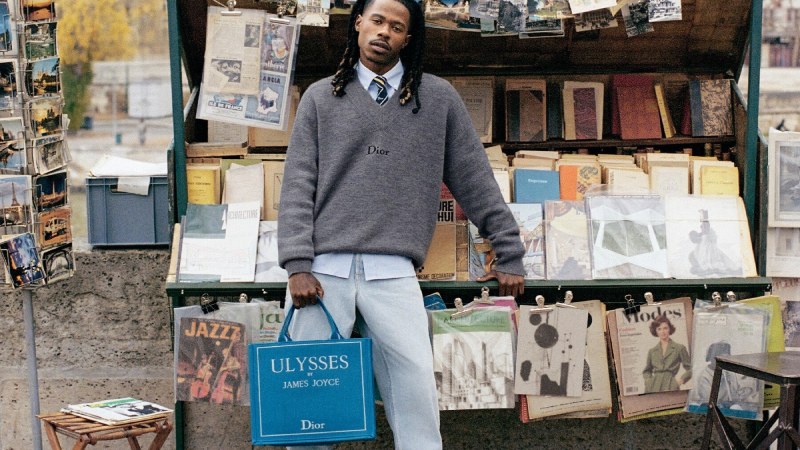 Anderson celebra la litaratura a través de los iconos Dior