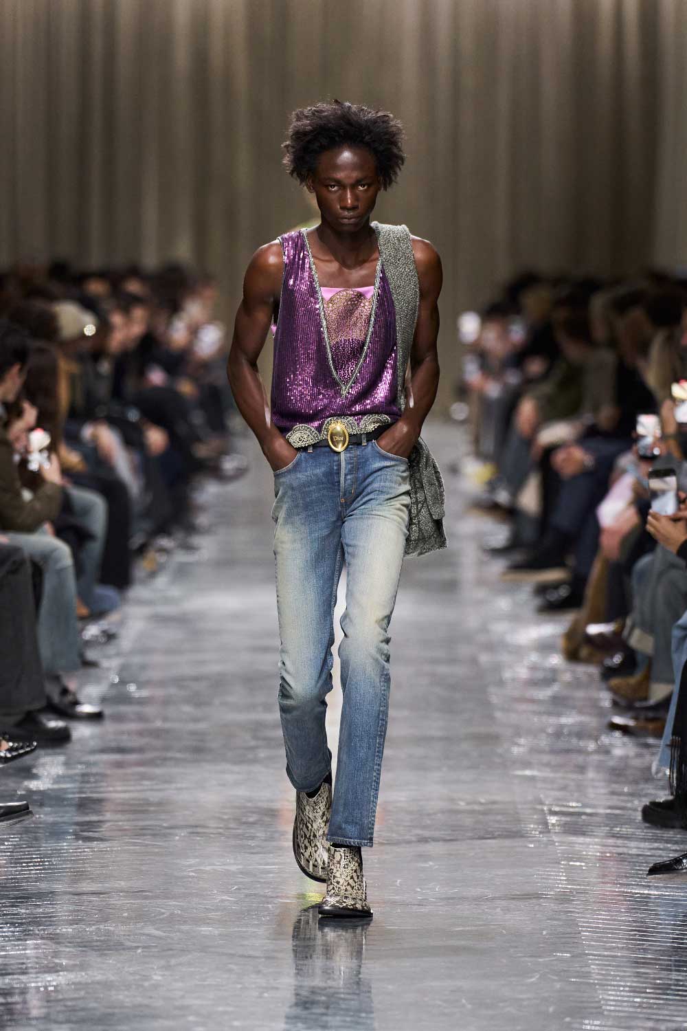 Jonathan Anderson redefine Dior FW26: El nuevo glam pop