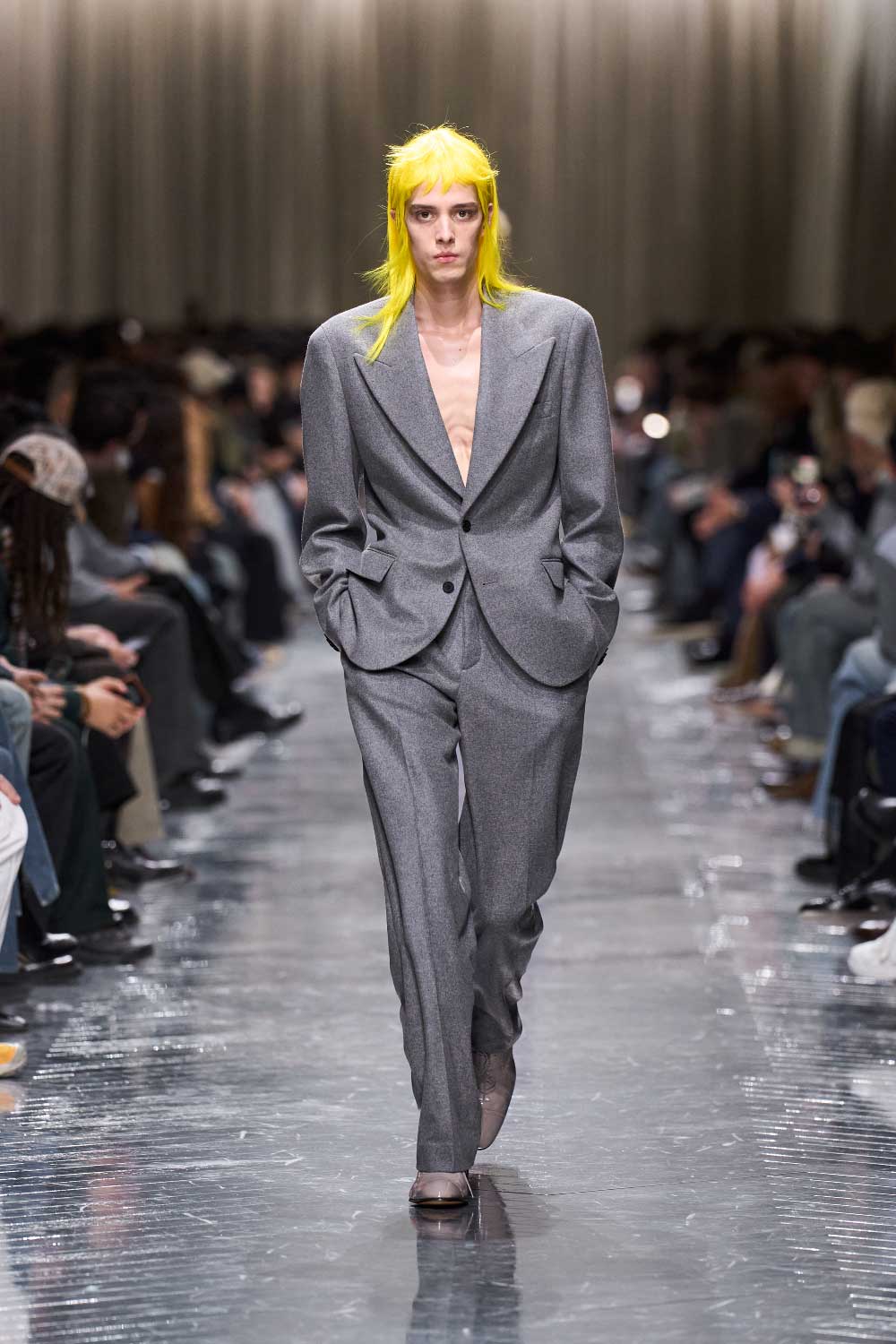 Jonathan Anderson redefine Dior FW26: El nuevo glam pop