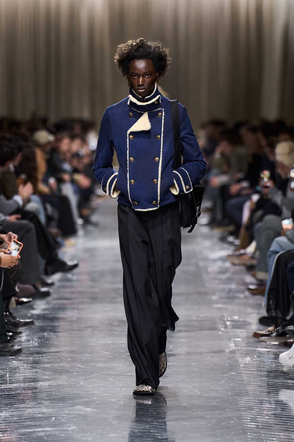 Jonathan Anderson redefine Dior FW26: El nuevo glam pop