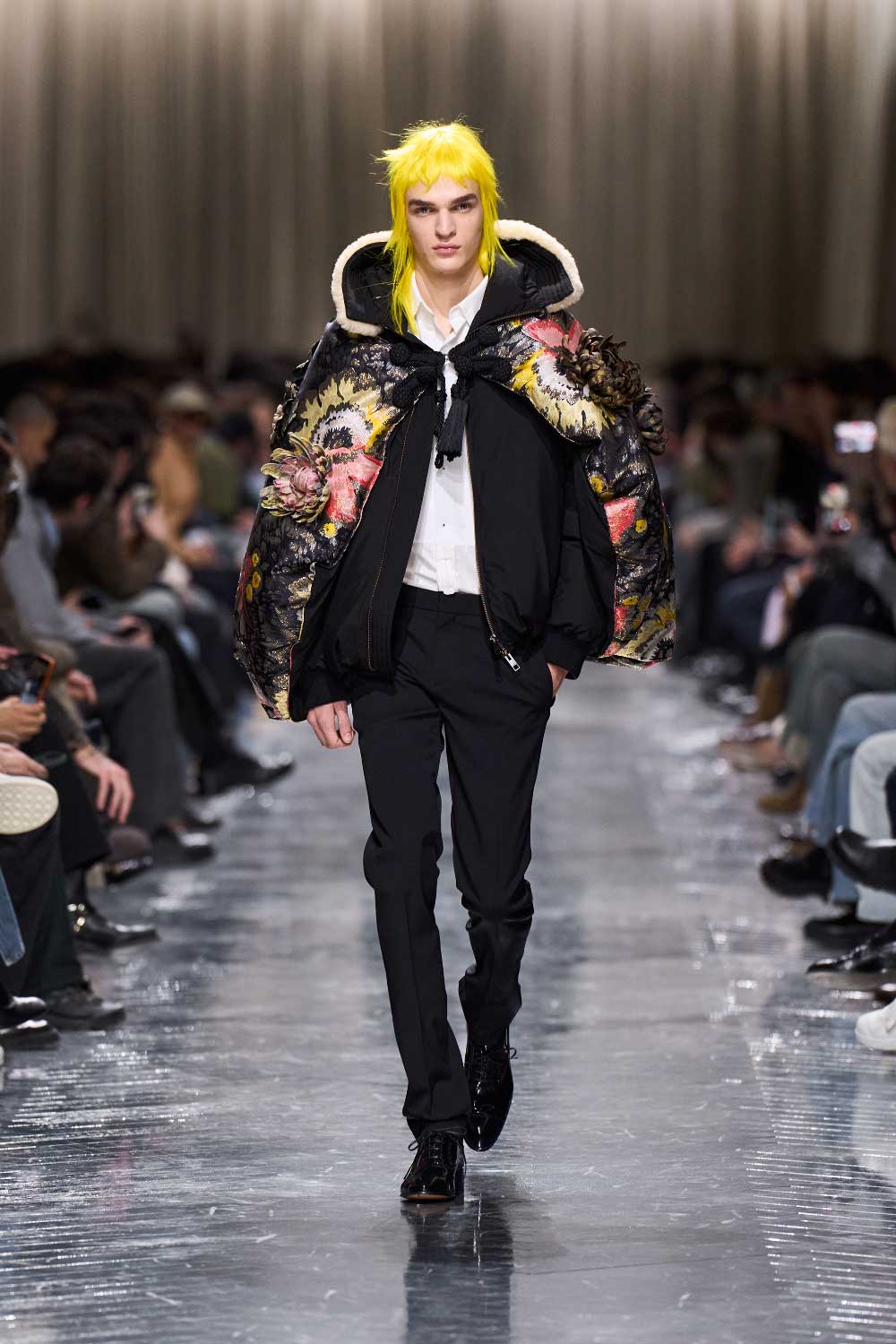 Jonathan Anderson redefine Dior FW26: El nuevo glam pop