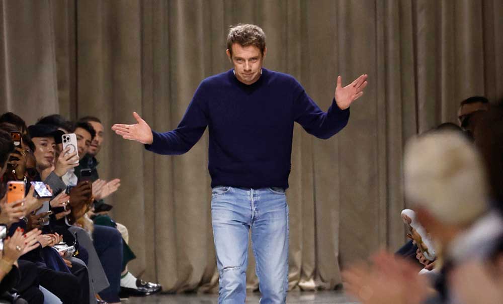 Jonathan Anderson redefine Dior Men con el nuevo glam pop