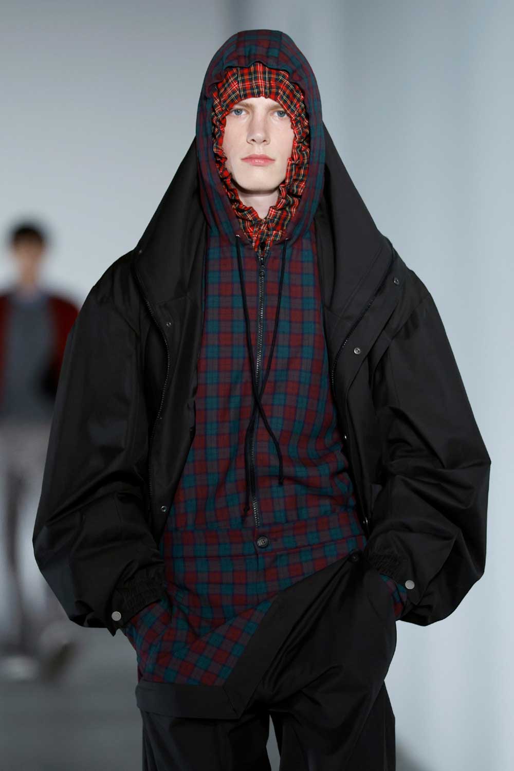 Egonlab fw26: El futuro de la moda masculina llega a París