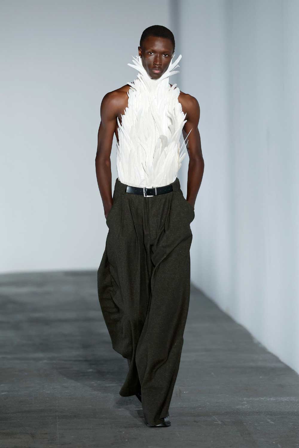 Egonlab fw26: El futuro de la moda masculina llega a París