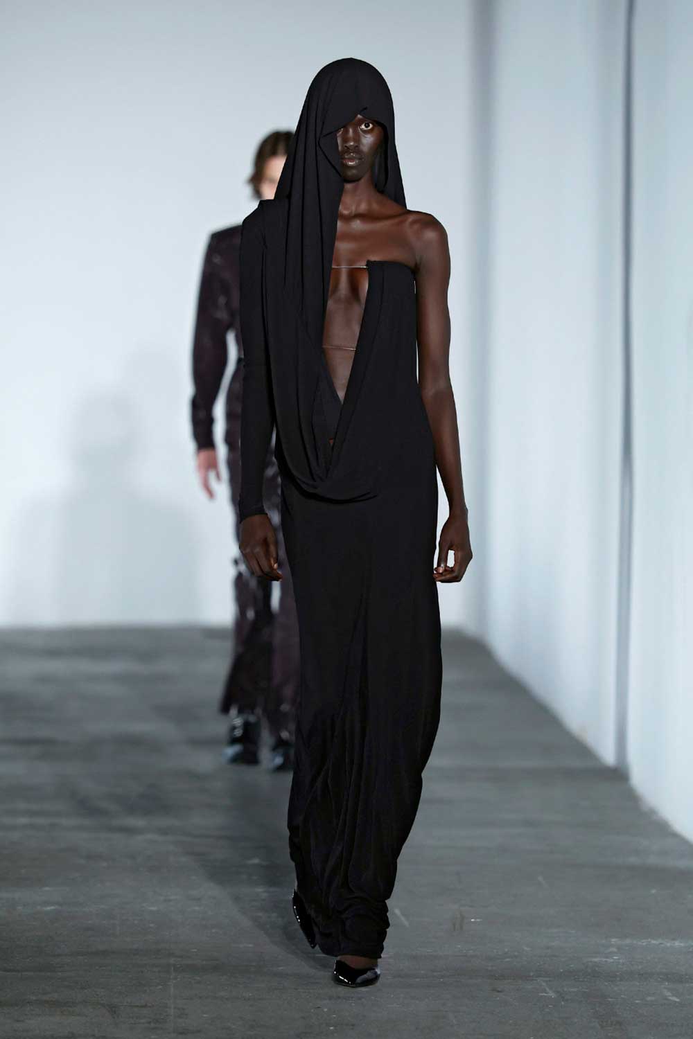 Egonlab fw26: El futuro de la moda masculina llega a París