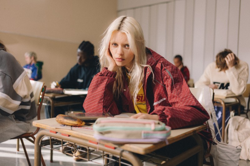 Eme Studios convierte el uniforme del cole en streetwear