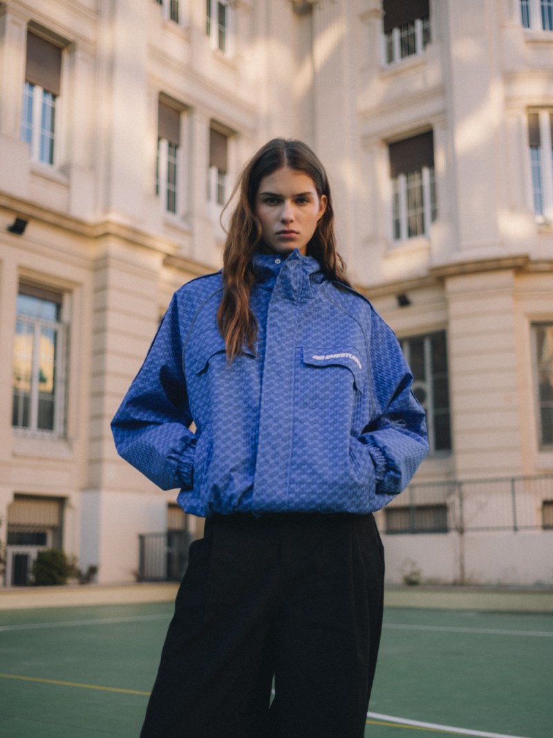 Eme Studios convierte el uniforme del cole en streetwear