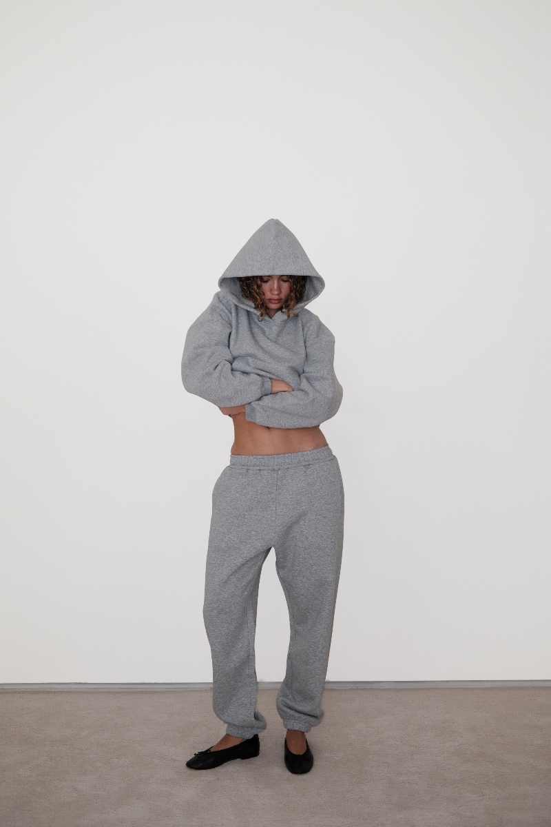 El chándal que todas quieren: Carlota Marañón lanza Omara