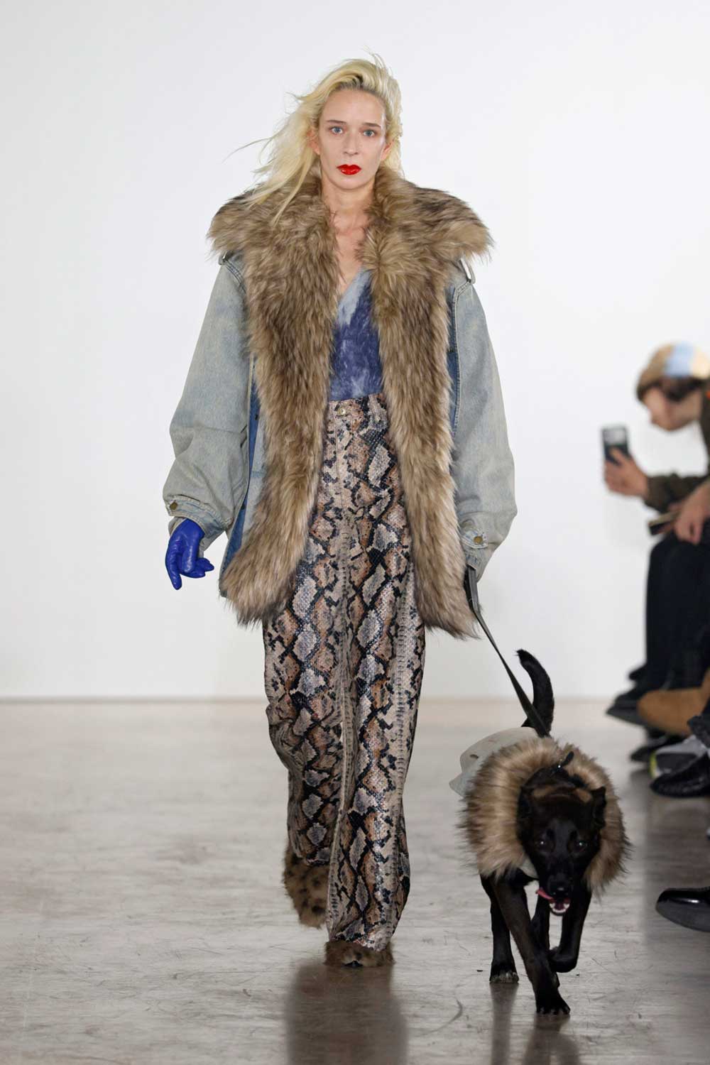 Feng Chen Wang fragmenta la sastrería masculina clásica