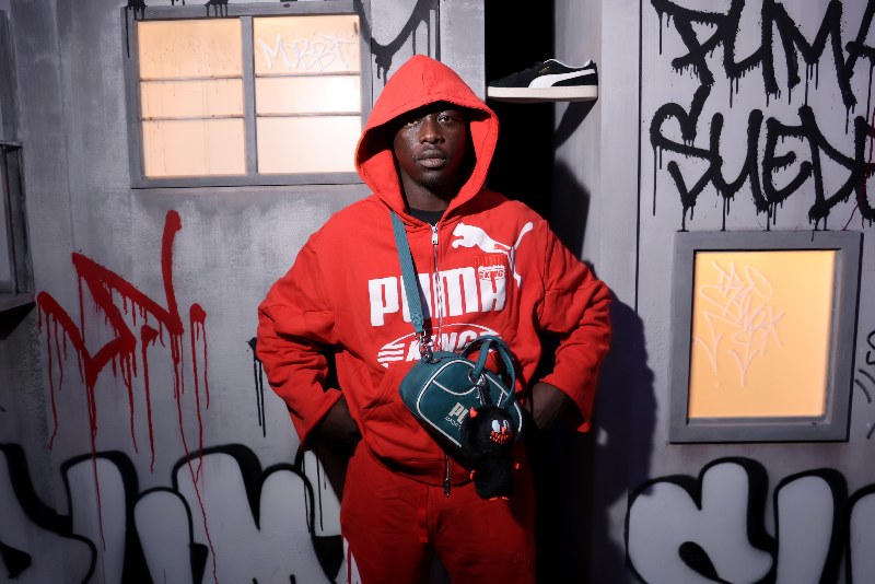 Puma monta una fiesta en París con la viral Suede como VIP