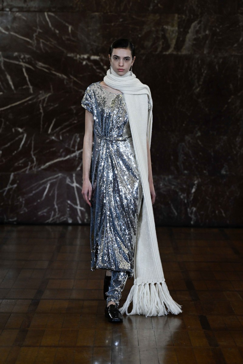 Hed Mayner reescribe lo clásico para fw26 en Pitti Uomo 109