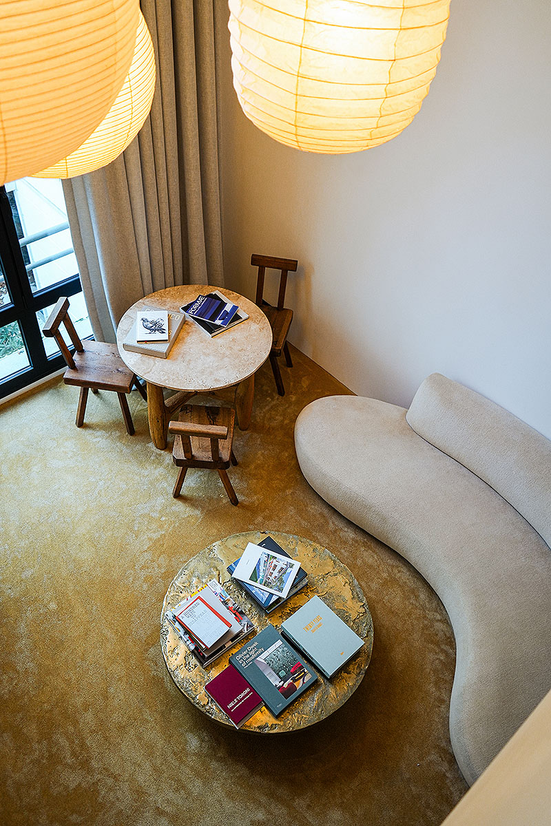 Jacob: el apartamento de París rodeado de arte y diseño