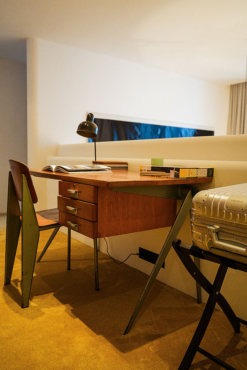 Jacob: el apartamento de París rodeado de arte y diseño