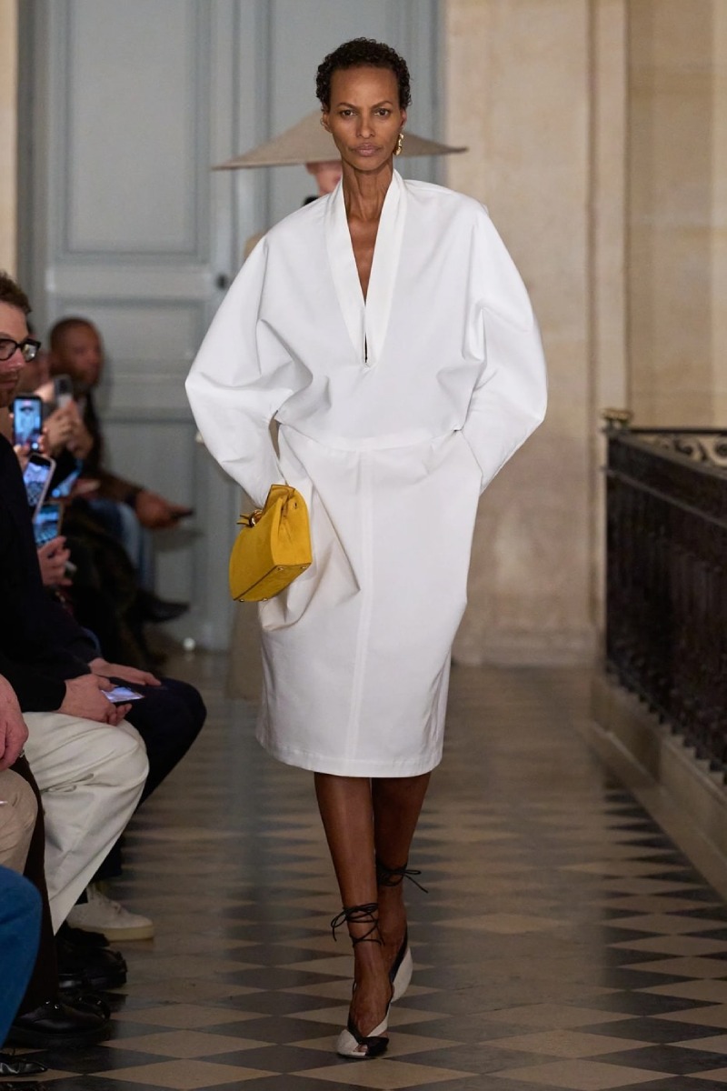Jacquemus celebra sus códigos e inspiraciones para fw26
