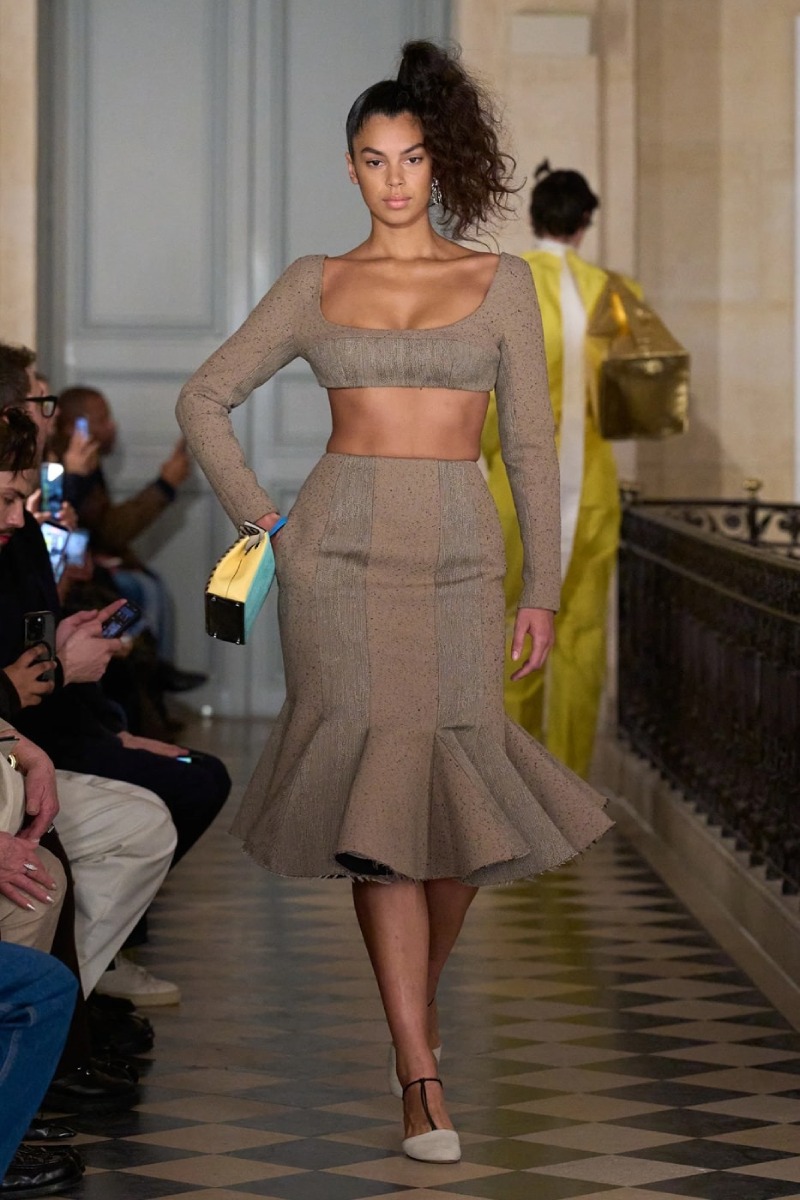 Jacquemus celebra sus códigos e inspiraciones para fw26