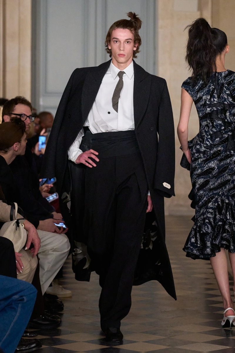 Jacquemus celebra sus códigos e inspiraciones para fw26