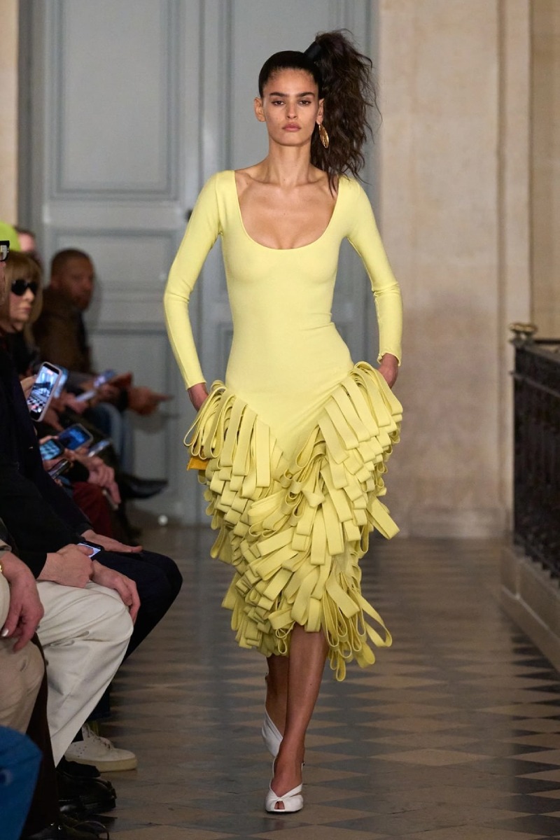 Jacquemus celebra sus códigos e inspiraciones para fw26