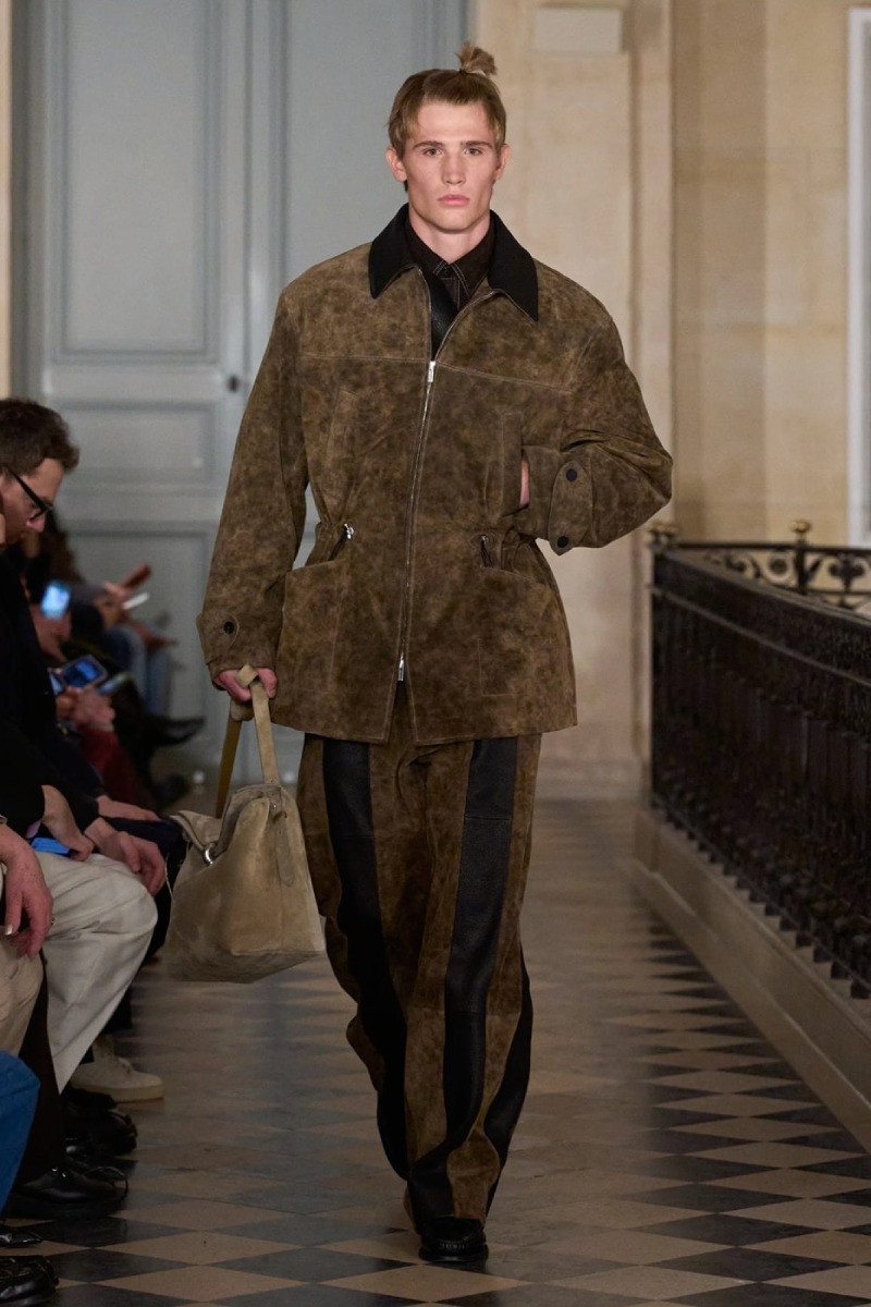 Jacquemus celebra sus códigos e inspiraciones para fw26