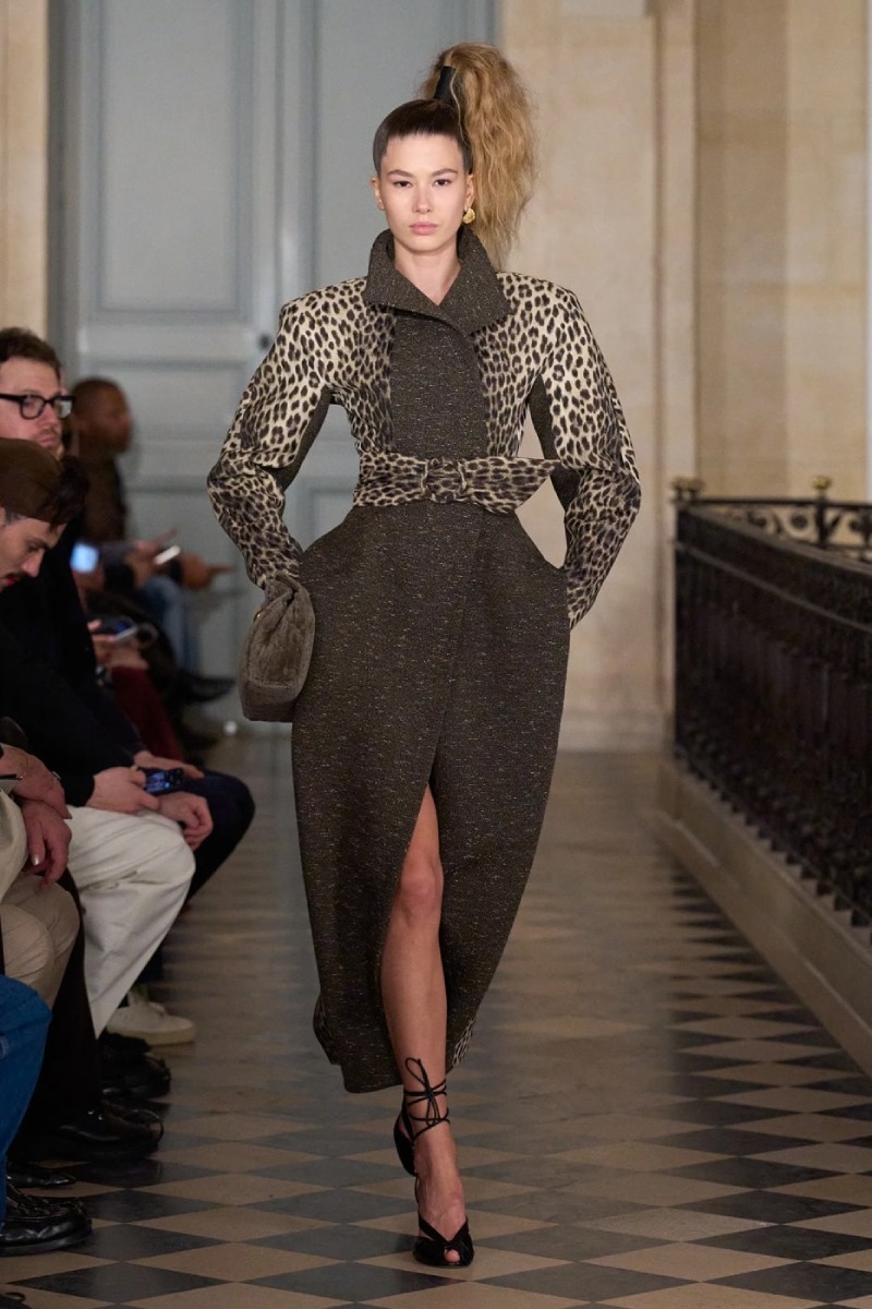 Jacquemus celebra sus códigos e inspiraciones para fw26