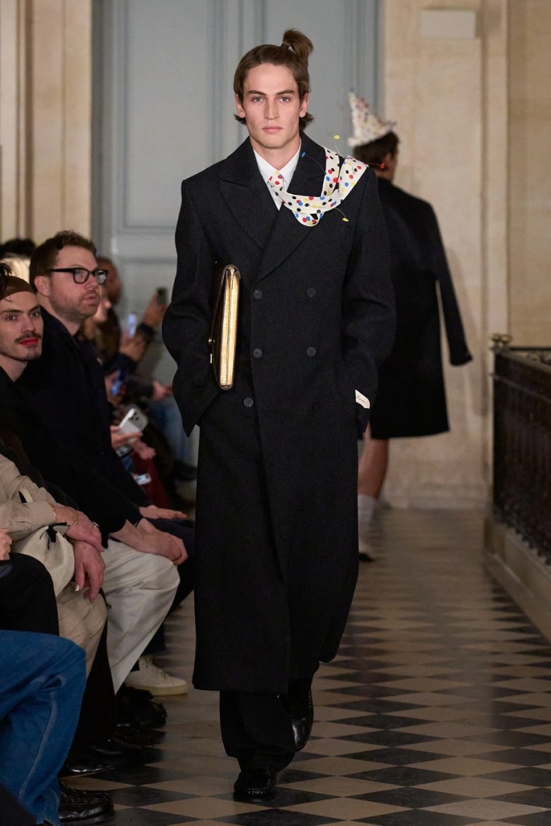 Jacquemus celebra sus códigos e inspiraciones para fw26