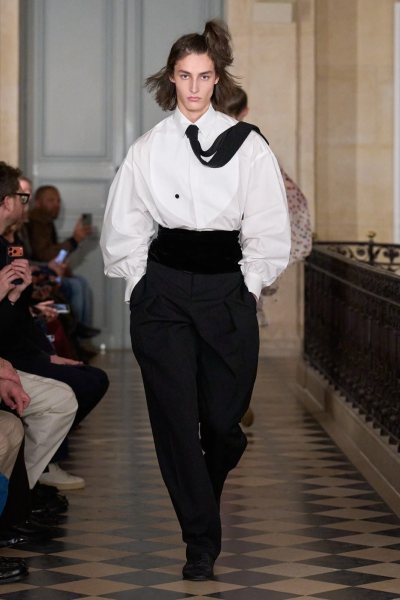 Jacquemus celebra sus códigos e inspiraciones para fw26