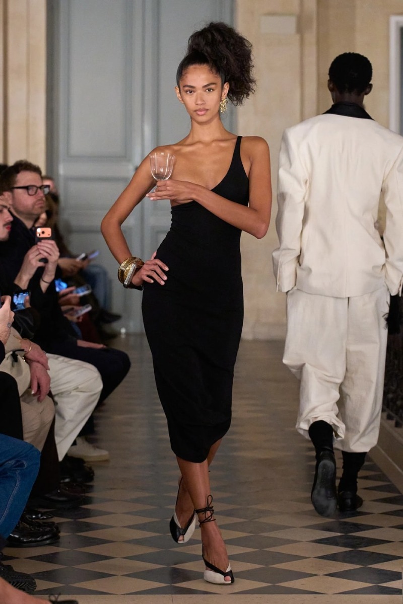 Jacquemus celebra sus códigos e inspiraciones para fw26