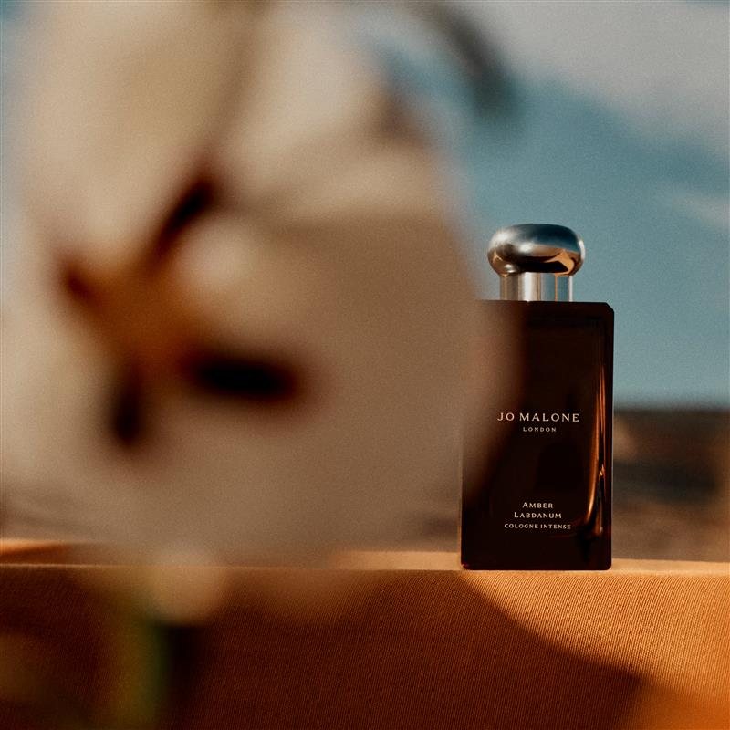 Jo Malone crea un verano en Andalucía con Amber Labdanum