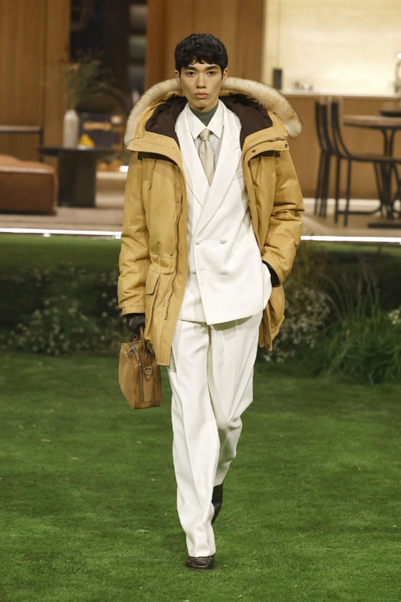 Pharrell plantea el lujo como función para Louis Vuitton