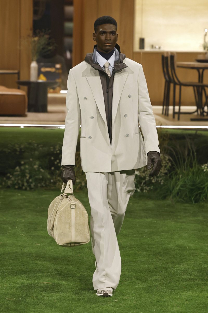 Pharrell plantea el lujo como función para Louis Vuitton