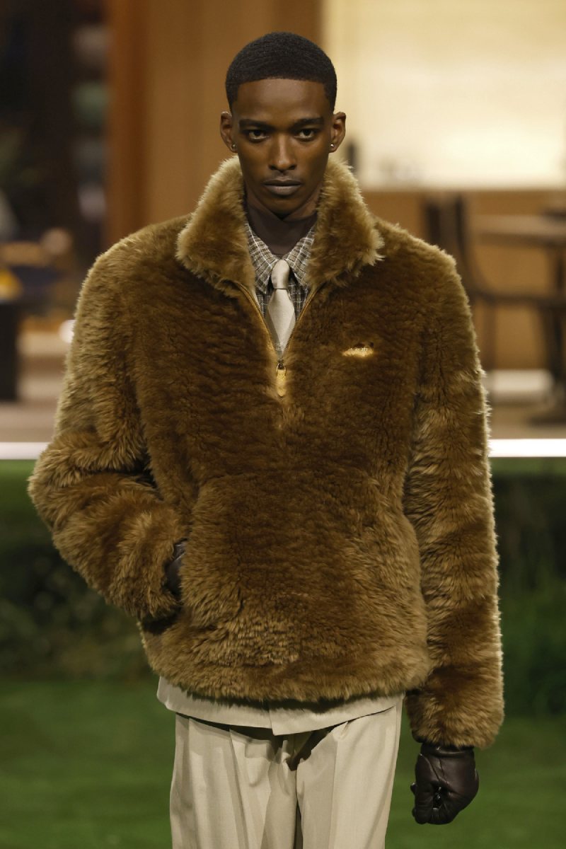 Pharrell plantea el lujo como función para Louis Vuitton