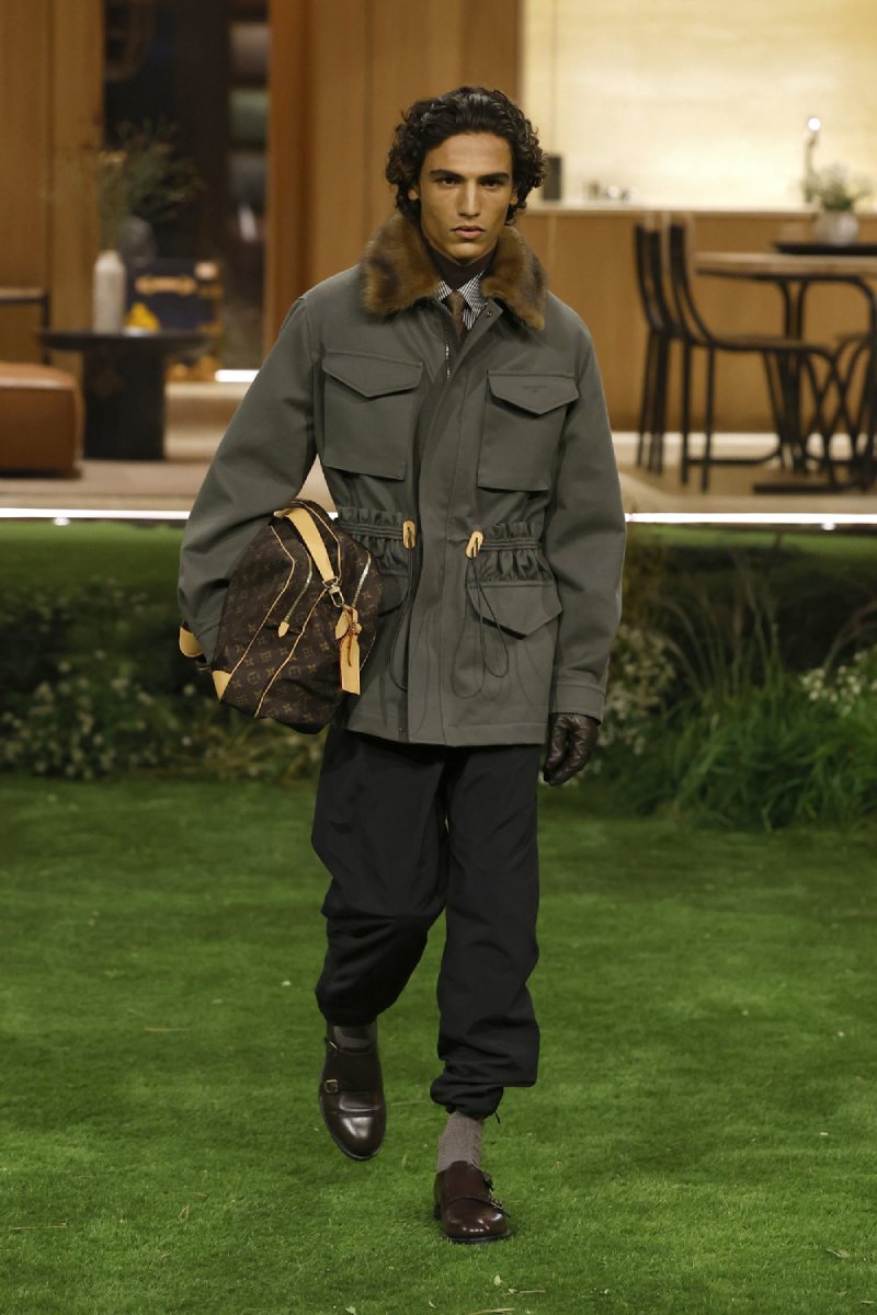 Pharrell plantea el lujo como función para Louis Vuitton