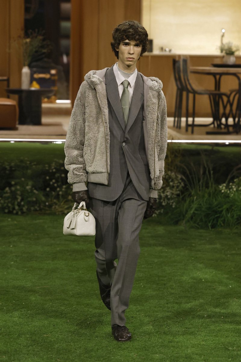 Pharrell plantea el lujo como función para Louis Vuitton