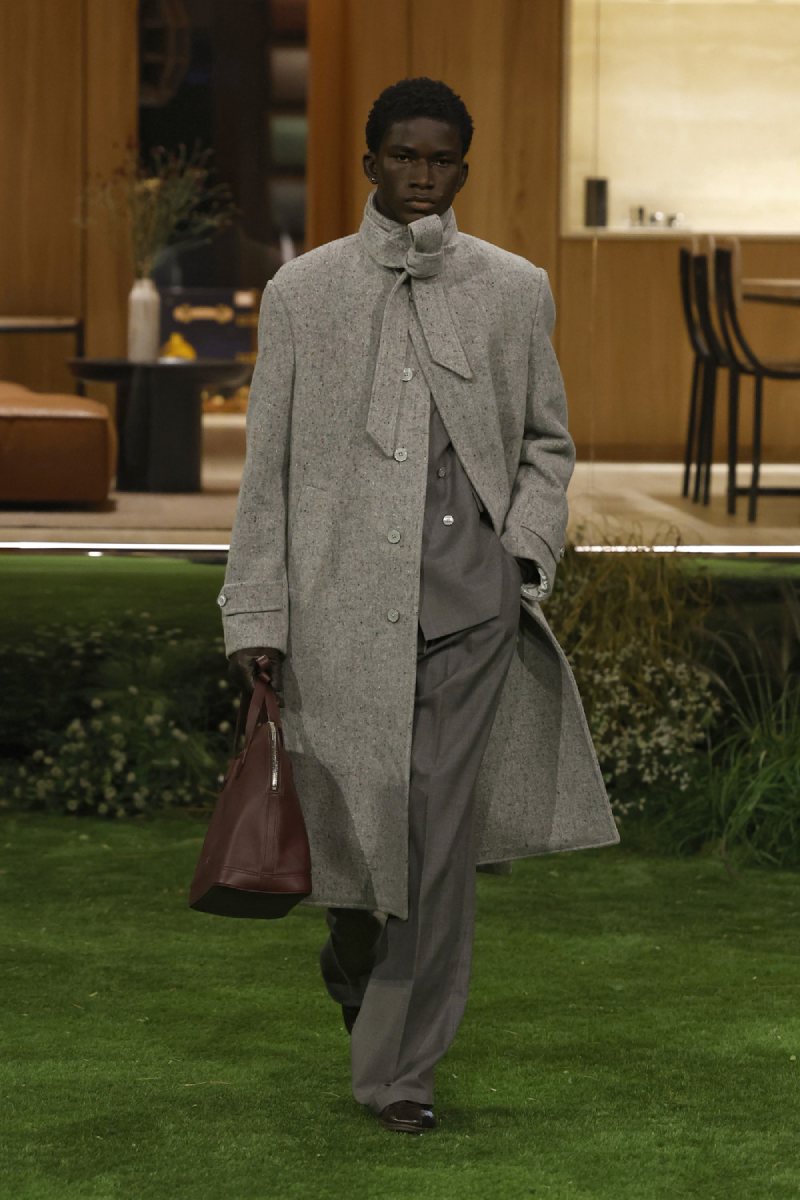 Pharrell plantea el lujo como función para Louis Vuitton