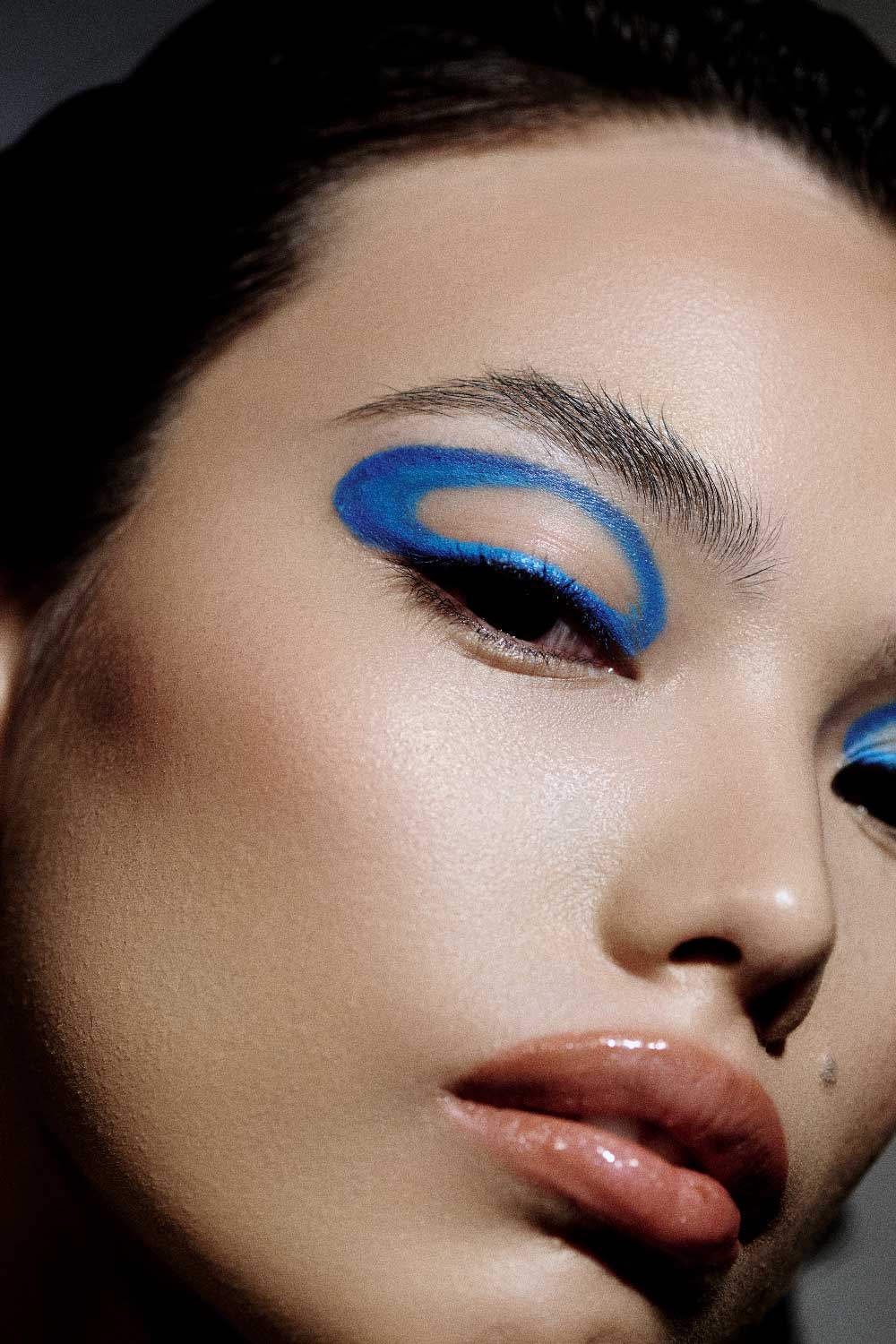 Maquillaje de noche: El arte de Guerlain y Nacho Fernández