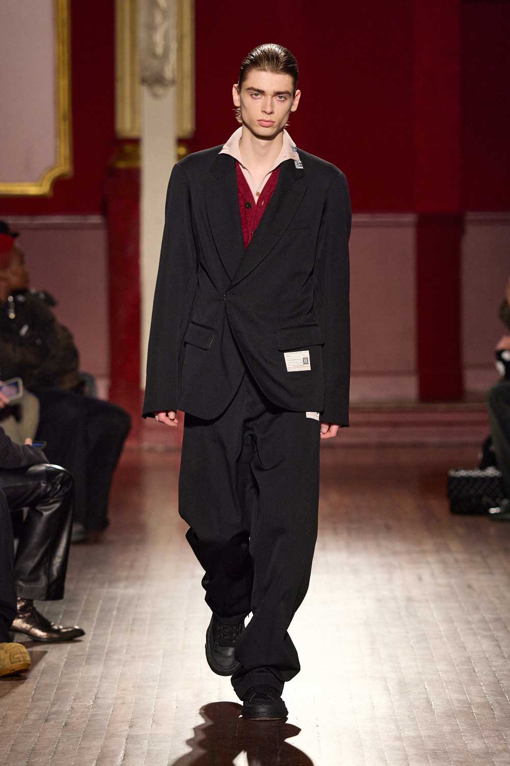 Mihara Yasuhiro FW26 o el eterno ahora de la moda masculina