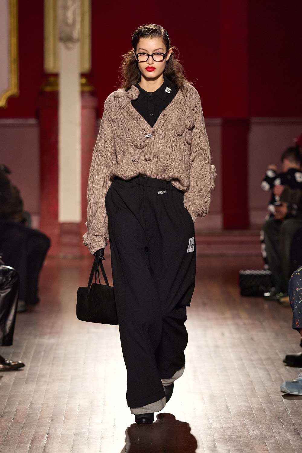 Mihara Yasuhiro FW26 o el eterno ahora de la moda masculina