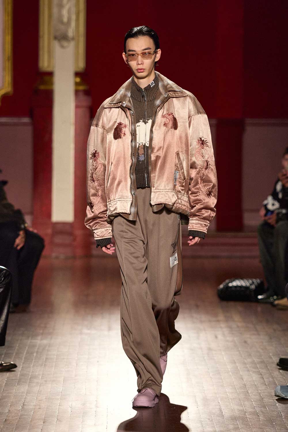 Mihara Yasuhiro FW26 o el eterno ahora de la moda masculina