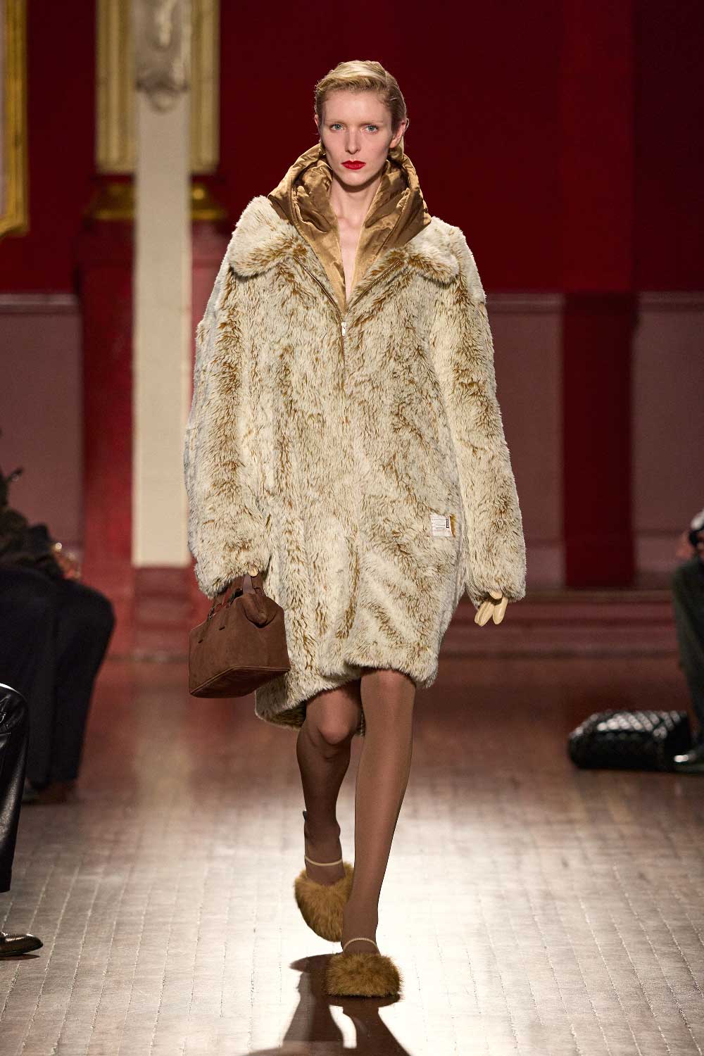 Mihara Yasuhiro FW26 o el eterno ahora de la moda masculina