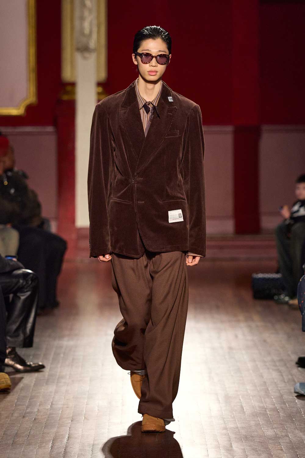 Mihara Yasuhiro FW26 o el eterno ahora de la moda masculina