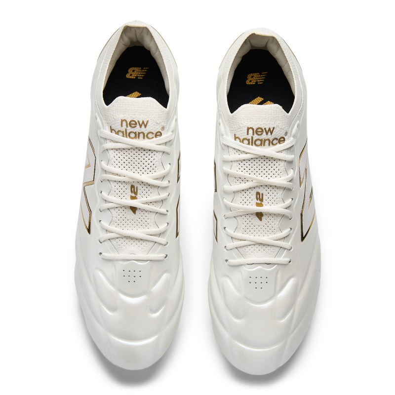 New Balance apuesta por tecnología y nostalgia en sus 442